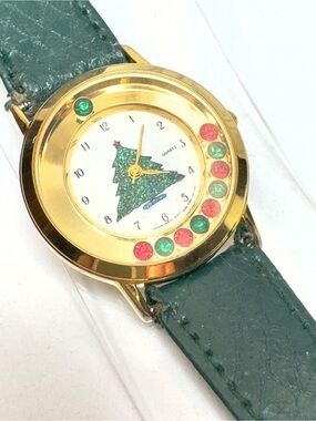 Festive Green Gold Holiday Quartz Watch with Tree Dial